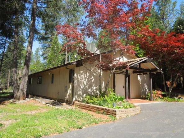 17330 Hummingbird Ln, Brownsville, CA 95919